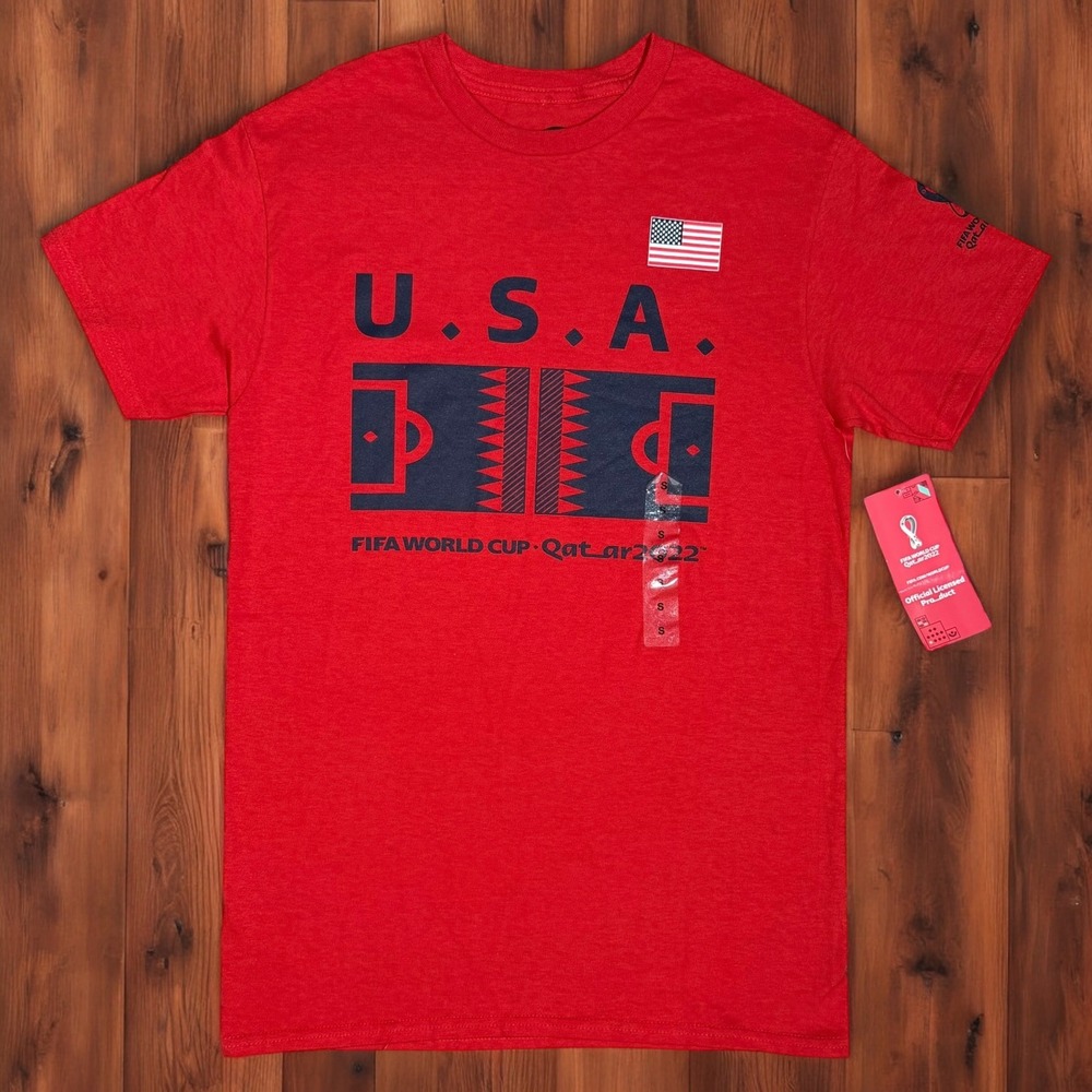 USA FIFA World Cup 2022 Qatar T-Shirt Adult Small Red Graphic‎ Tee NWT